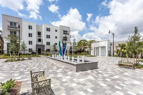 1220 NE 24th St, Wilton Manors, FL 33305 photo 8