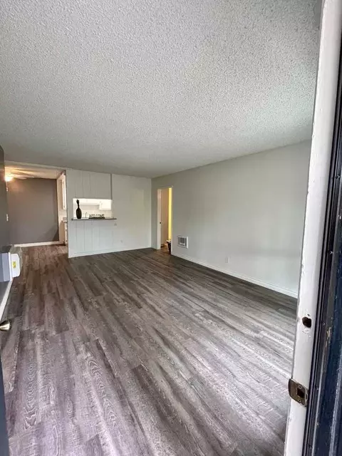 14160 Red Hill Ave, Tustin, CA 92780