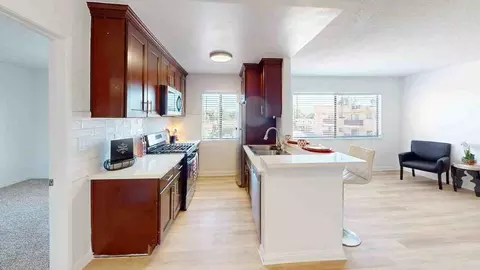 6600 Woodley Ave, Los Angeles, CA 91406