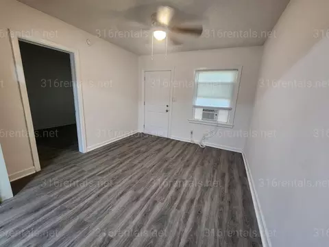 847 N Glendale St, Wichita, KS 67208