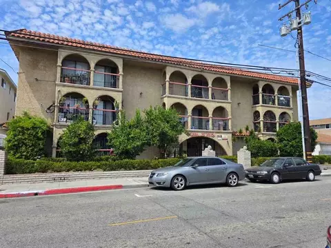 13701 Yukon Ave, Hawthorne, CA 90250