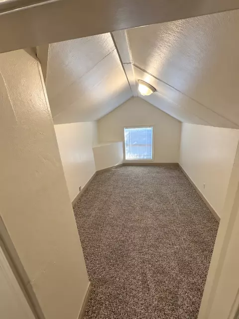 712 S Sheridan Ave, Tacoma, WA 98405