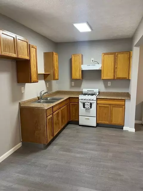 27763 Crestview Rd, Barstow, CA 92311 photo 2
