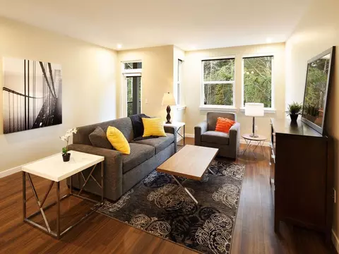13398 Newcastle Commons Dr, Newcastle, WA 98059 photo 17