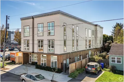 8130 SE Woodward St, Portland, OR 97206