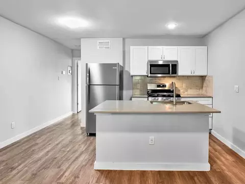 902 Romeria Dr, Austin, TX 78757 photo 3