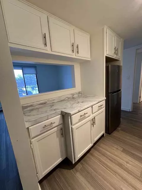 7300 W Dean Rd, Milwaukee, WI 53223