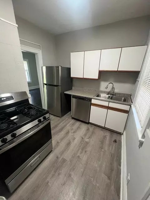 2688 Mayfield Rd, Cleveland Heights, OH 44106