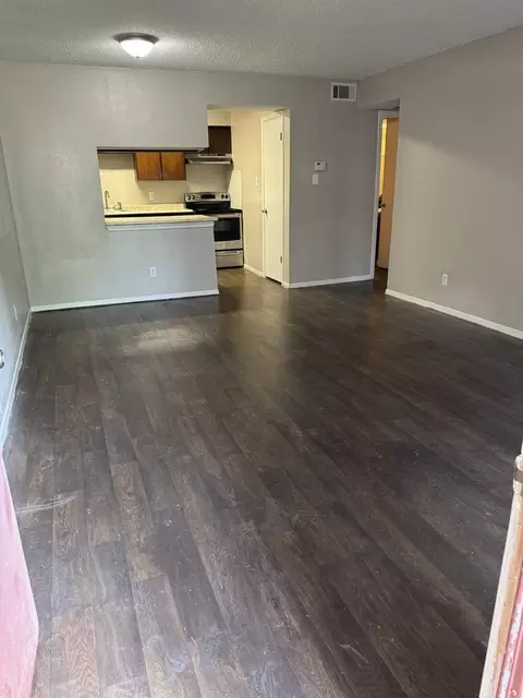 1410 Richmond Rd, Texarkana, TX 75503