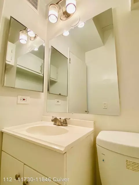 11730 Culver Blvd, Los Angeles, CA 90066 photo 4
