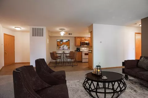 10156 Lyndale Ave S, Bloomington, MN 55420 photo 3