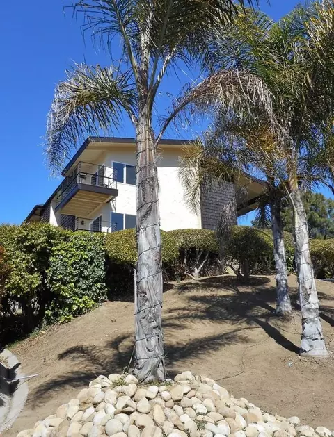 515 Red Rose Ln, Santa Barbara, CA 93109