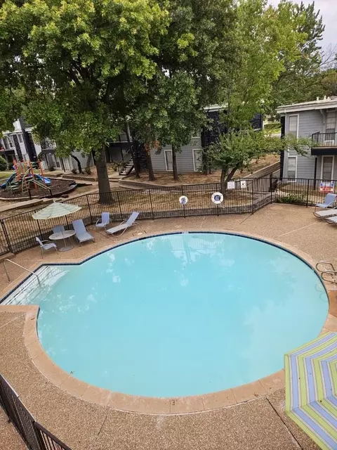 2413 E 55th Pl, Tulsa, OK 74105 photo 14