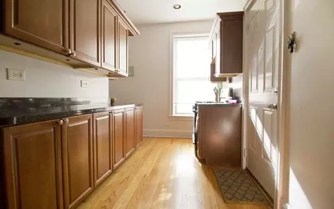 1101 W Grace St, Chicago, IL 60613 photo 6