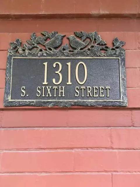 1310 S 6th St, Louisville, KY 40208