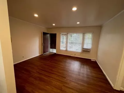 1515 E Broadway, Glendale, CA 91205 photo 8