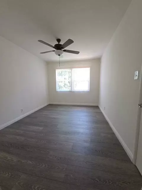 1515 E Broadway, Glendale, CA 91205 photo 4
