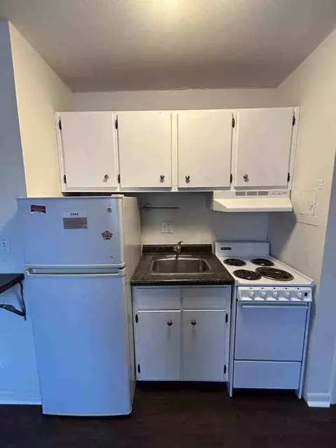 134 E Johnson St, Madison, WI 53703