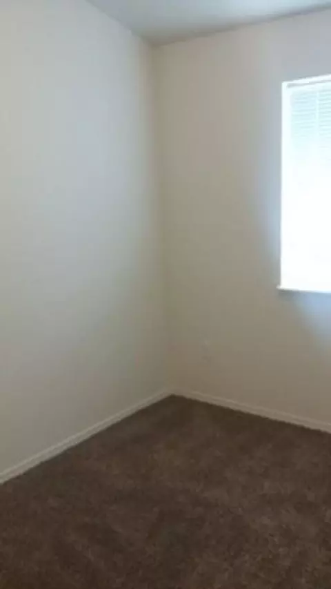 540 W 3rd Ave, Junction City, OR 97448 photo 9