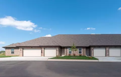5620 N Farmer Branch Rd, Ozark, MO 65721 photo 4