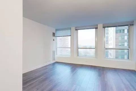 5035 S East End Ave, Chicago, IL 60615