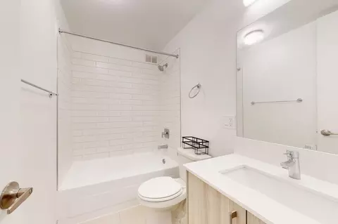 5035 S East End Ave, Chicago, IL 60615 photo 9