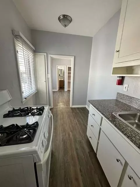 715 E 5th St, Long Beach, CA 90802 photo 24