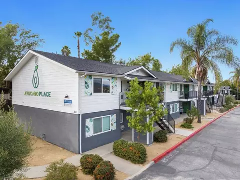 303 W Clemmens Ln, Fallbrook, CA 92028
