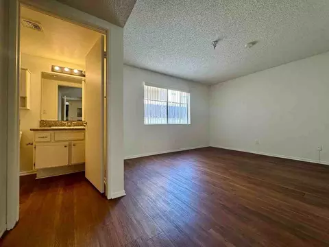 987 E Del Mar Blvd, Pasadena, CA 91106 photo 4