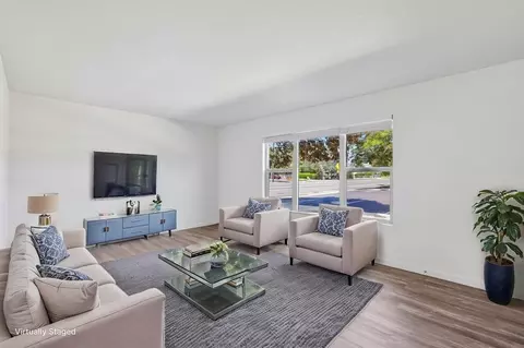 2016 SE 122nd Ave, Portland, OR 97233