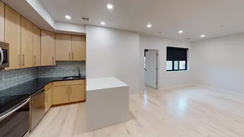 47 W Elm St, Brockton, MA 02301