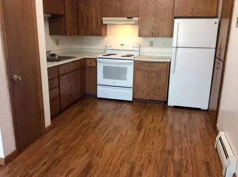 338 1st Ave E, Dickinson, ND 58601