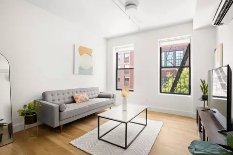 517 W 45th St, New York, NY 10036