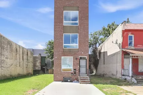 950 N 43rd St, Philadelphia, PA 19104