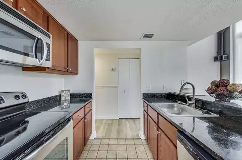 300 4th St E, Saint Paul, MN 55101 photo 22