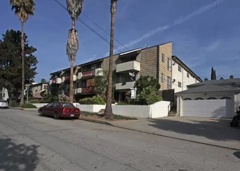 3649 Monon St, Los Angeles, CA 90027