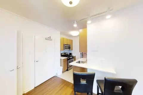 40 N Kingshighway Blvd, Saint Louis, MO 63108 photo 2