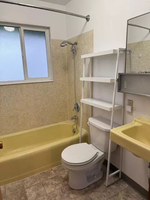 1225 NW Hall Dr, Pullman, WA 99163