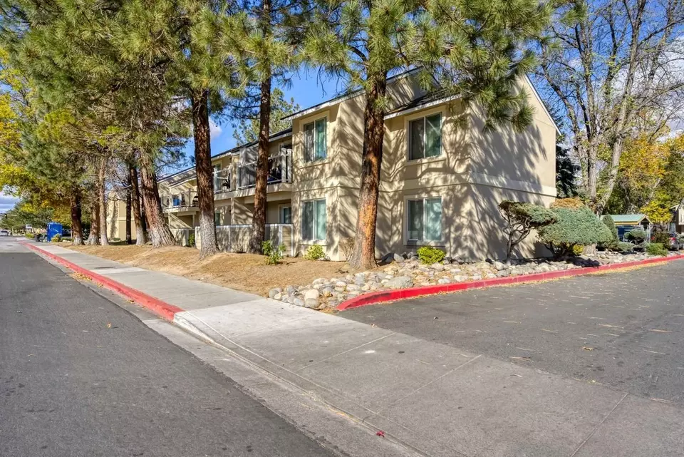  2244 Greenbrae Dr, Sparks, NV 89431 photo 25