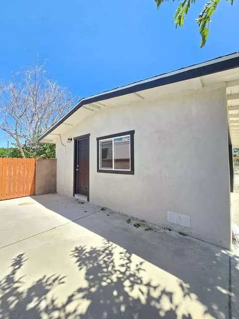 44510 21st St W, Lancaster, CA 93536