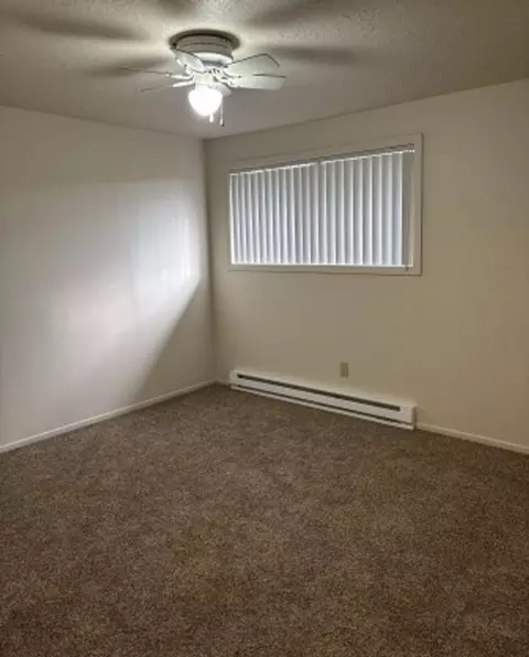 3880 Auburn Rd NE, Salem, OR 97301 photo 7