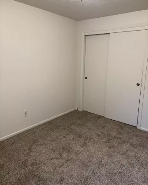 3880 Auburn Rd NE, Salem, OR 97301 photo 10