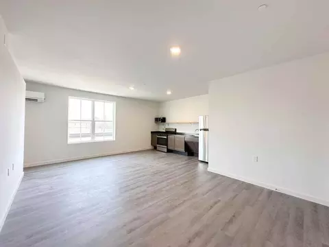 518 Madison St, Clarksville, TN 37040