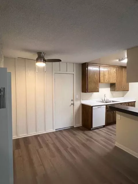 Rr Woodvale Llc, Simi Valley, CA 93063 photo 3