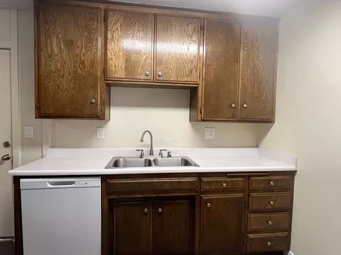 Rr Woodvale Llc, Simi Valley, CA 93063 photo 5