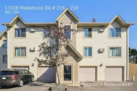 13332 Parkwood Dr, Burnsville, MN 55337