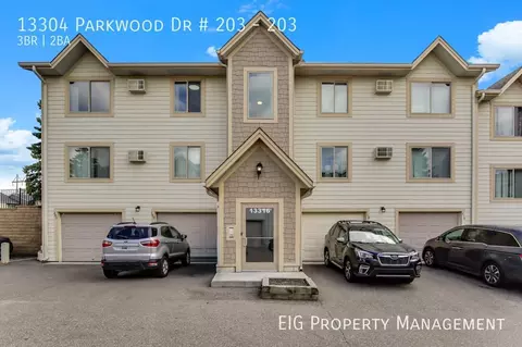 13332 Parkwood Dr, Burnsville, MN 55337