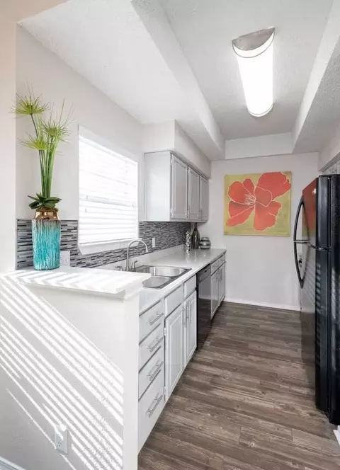 2710 Golden Creek Ln, Arlington, TX 76006 photo 8