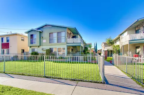 7307 Variel Ave, Los Angeles, CA 91303