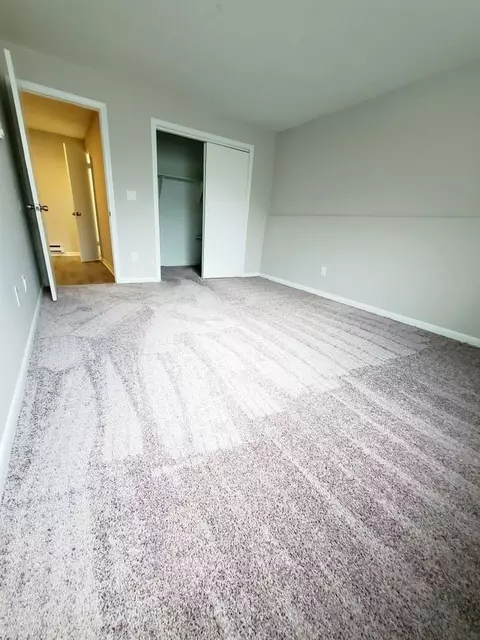 222 Bradley Ave, Waterbury, CT 06708 photo 7
